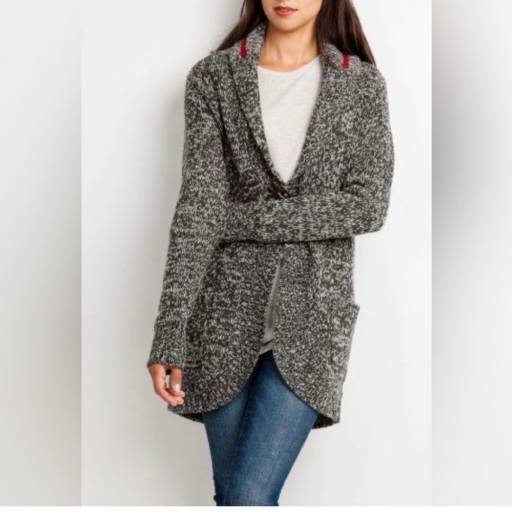 Roots Canada Women's Lambswool Cardigan Size XL Gray & White Toggle Closure Cozy